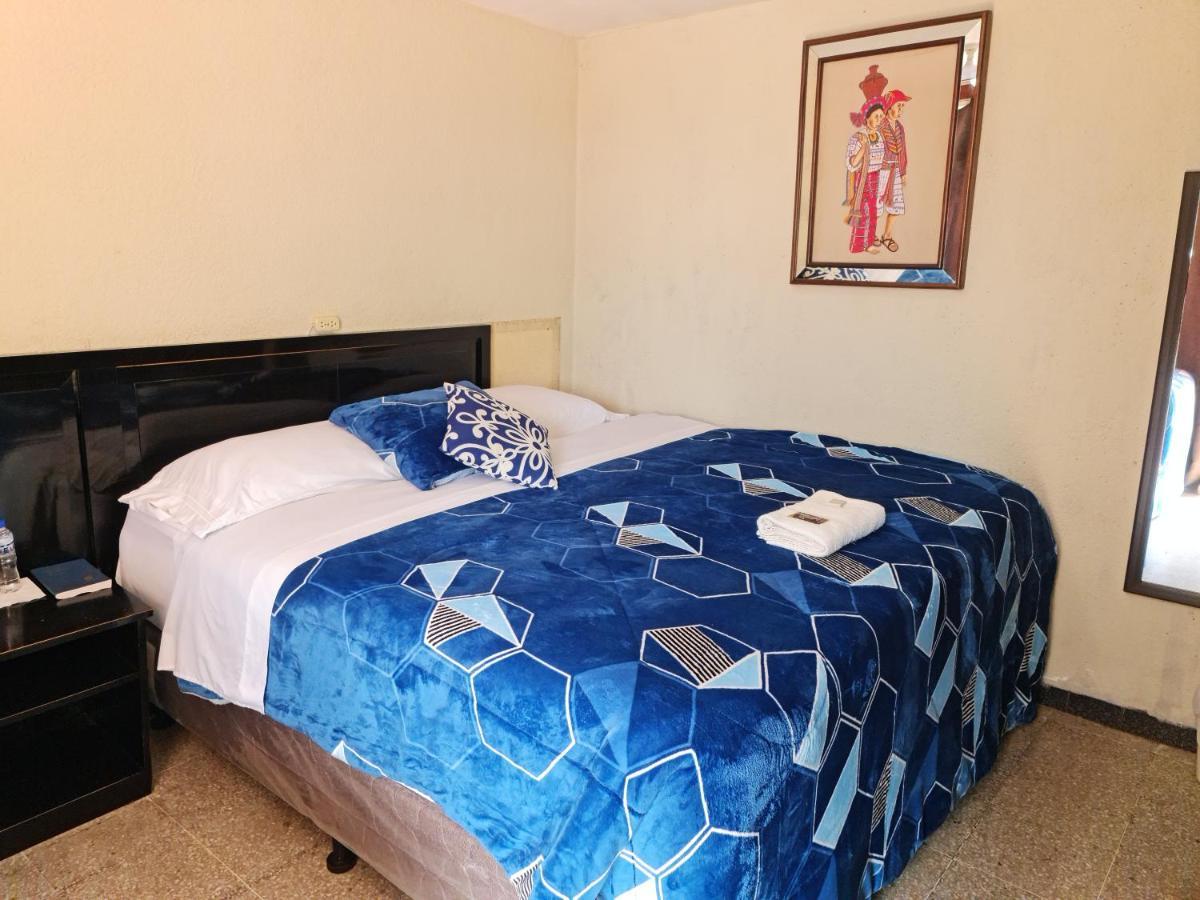 Hotel Kasa Kamelot Las Rosas Quetzaltenango Exterior foto